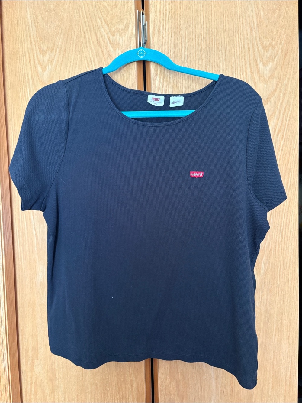 Levi's Black Short Sleeve Crewneck Tee with Red Logo
